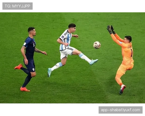 奥利塞与马赫雷斯技术风格及战术角色对比分析